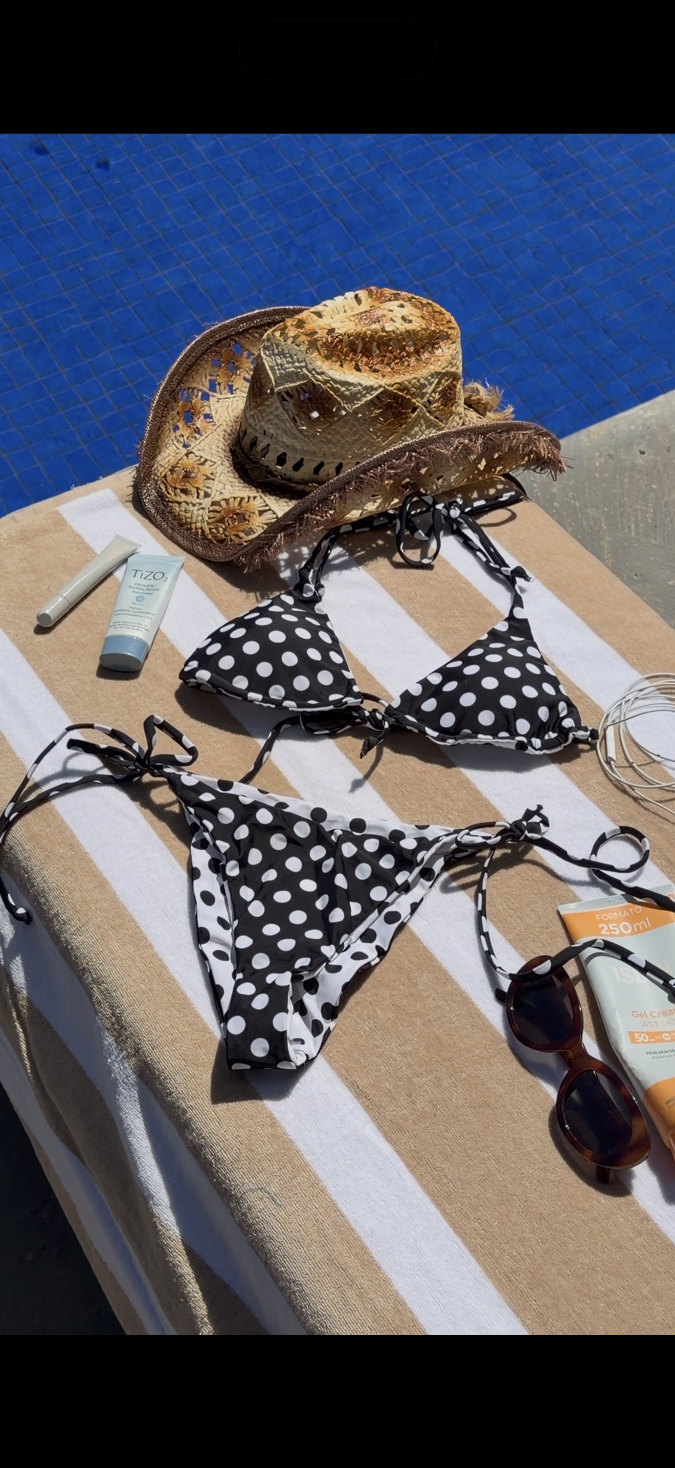B&W polka dot reversible bikini